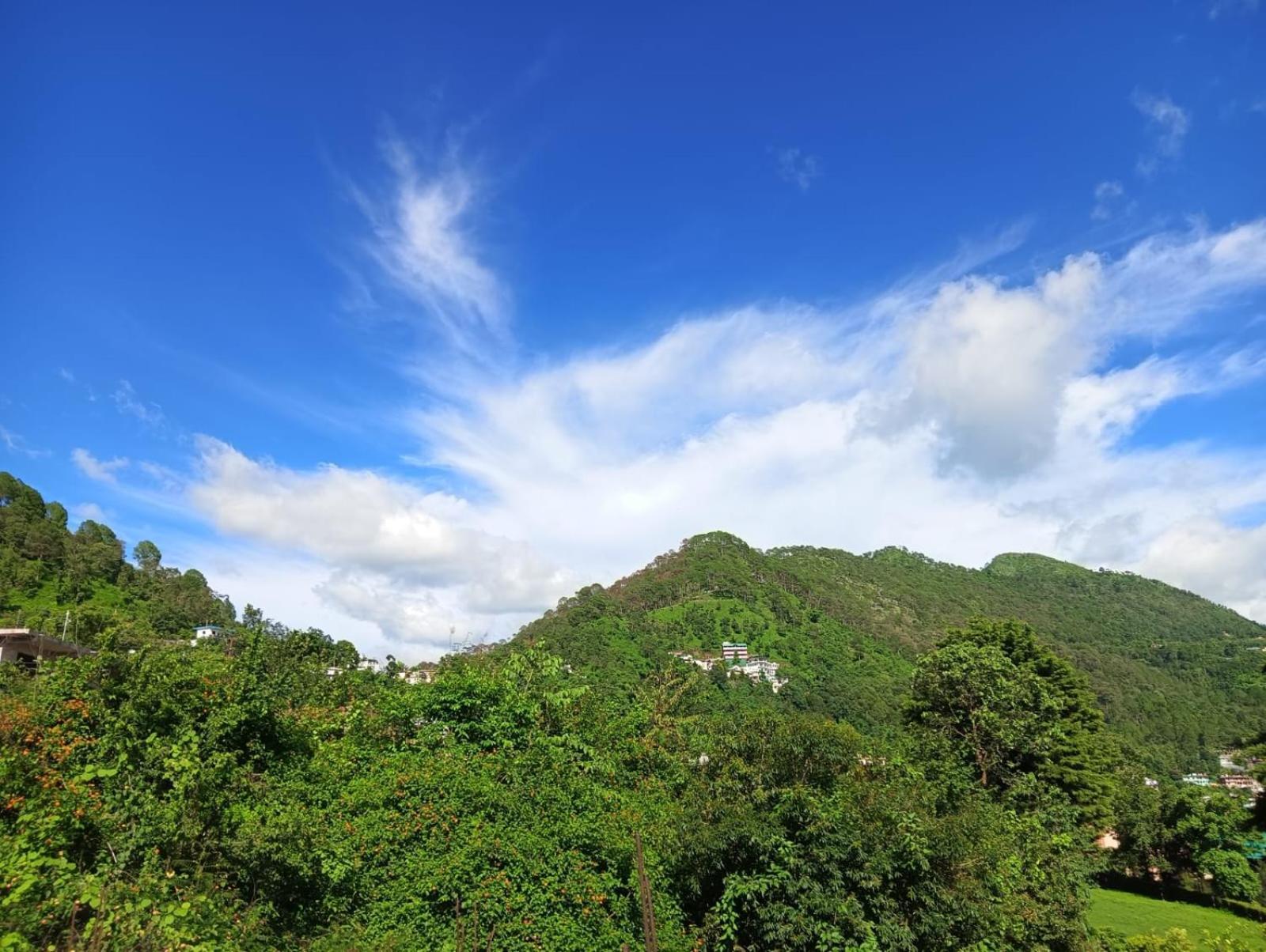 Shikha Resort Ewentbliz Bhīm Tāl Buitenkant foto