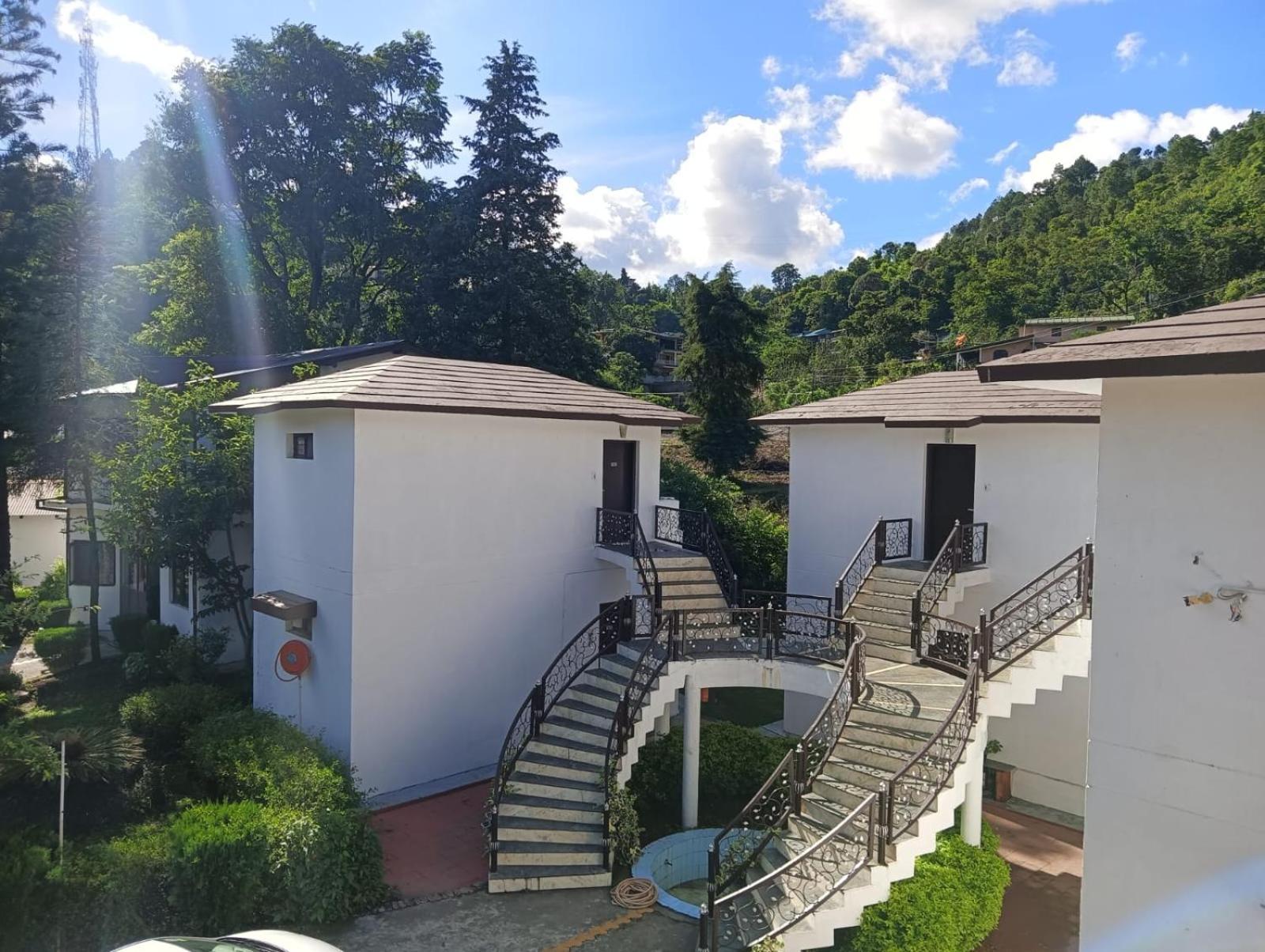 Shikha Resort Ewentbliz Bhīm Tāl Buitenkant foto