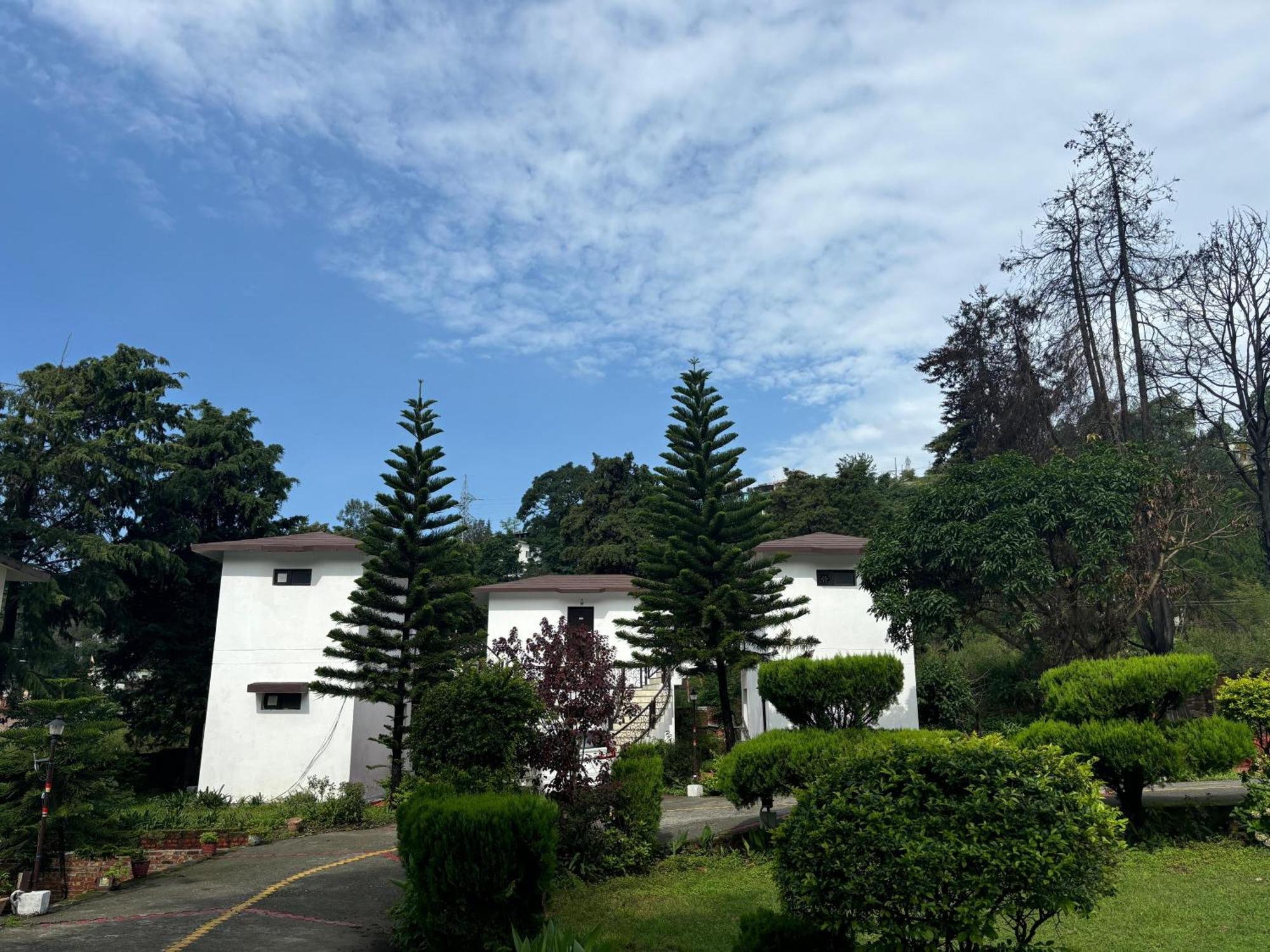 Shikha Resort Ewentbliz Bhīm Tāl Buitenkant foto