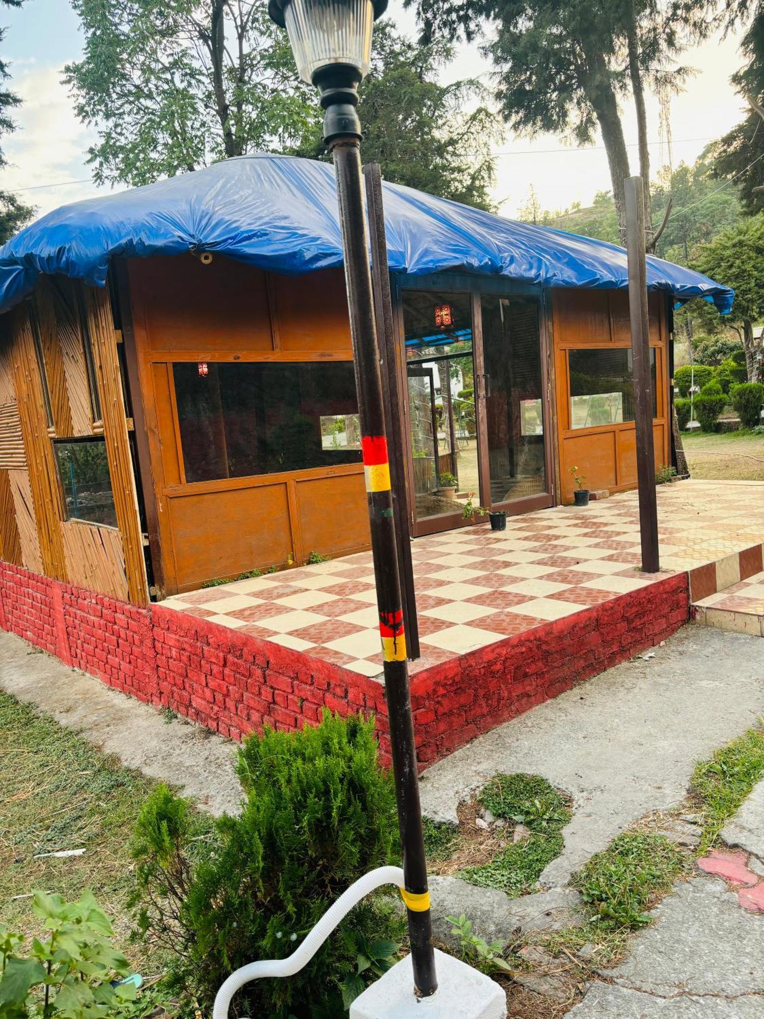 Shikha Resort Ewentbliz Bhīm Tāl Buitenkant foto