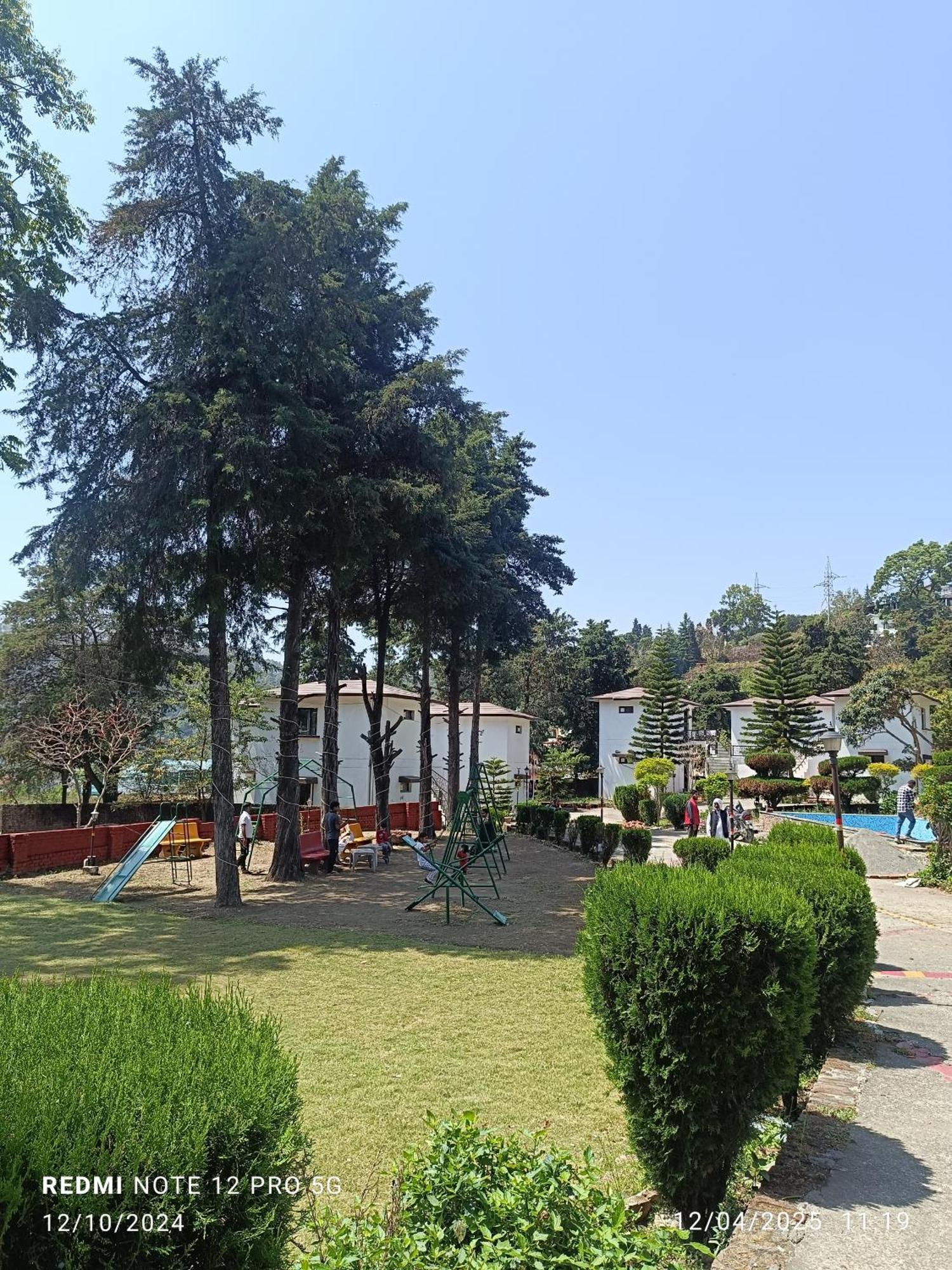 Shikha Resort Ewentbliz Bhīm Tāl Buitenkant foto